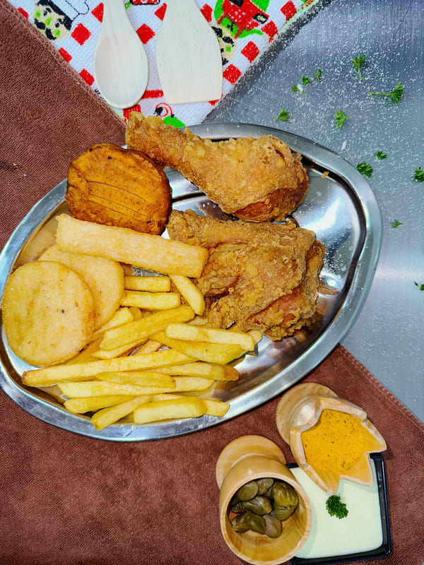 1/4 Pollo Broaster